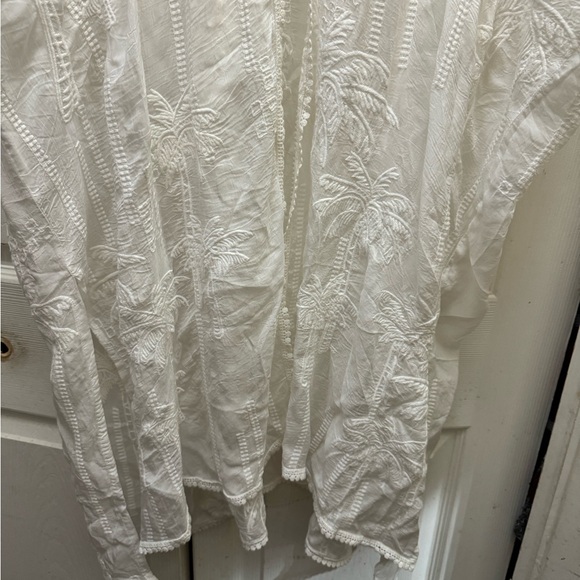 Johnny Was White Tunic with Colorful Embroidery - Picture 4 of 6